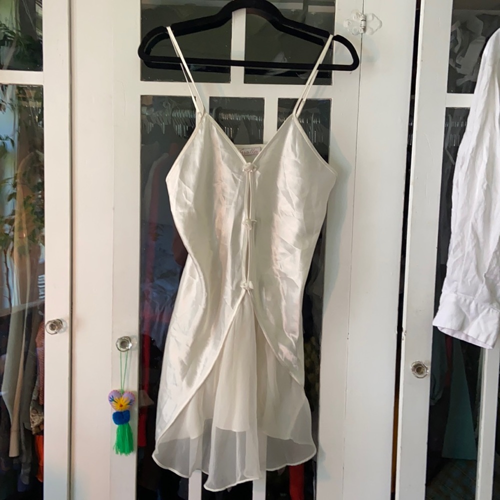 Very sweet ivory vintage slip